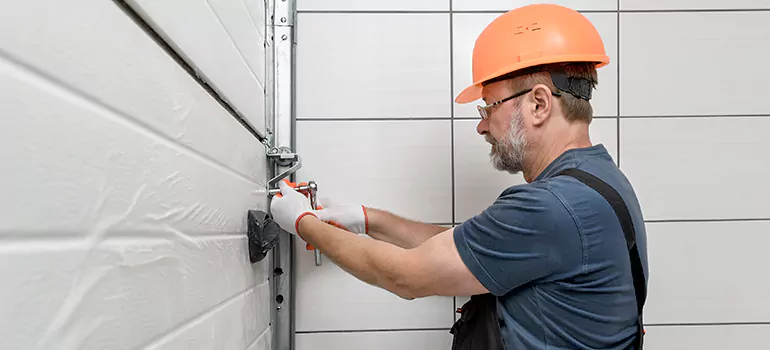 Garage Door Repair in Daytona Beach